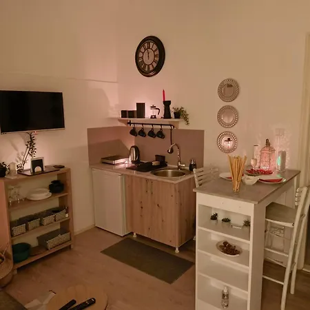 Square Nine Apartment