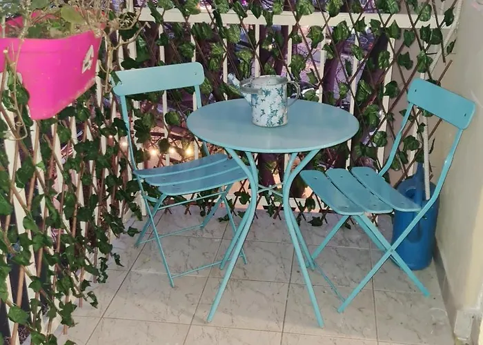 Apartment Square Nine