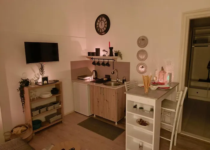 Square Nine Apartment